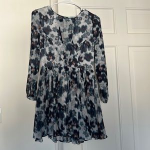 Kimchi blue size 0 dress, so so cute on, to small on me